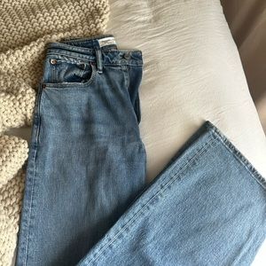 Abercrombie 90s relaxed jean high rise